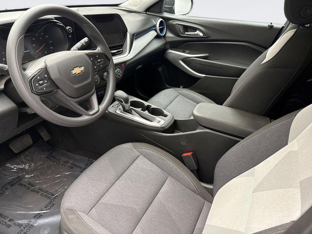 used 2024 Chevrolet Trax car, priced at $20,999