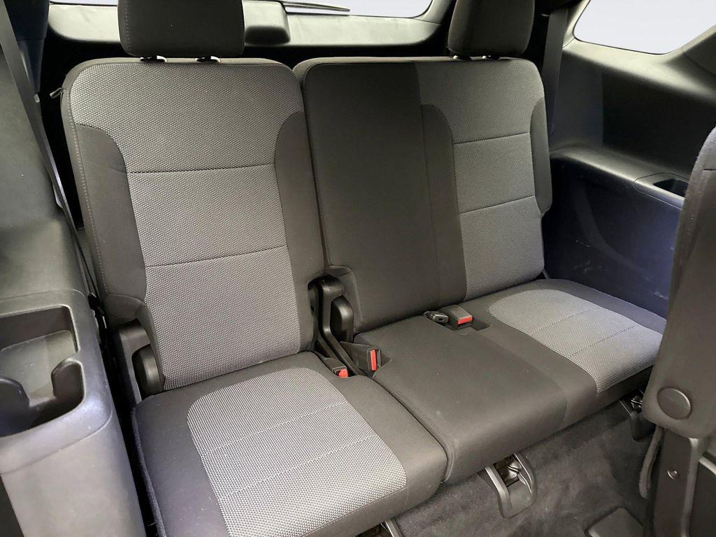 used 2023 Chevrolet Traverse car, priced at $31,599