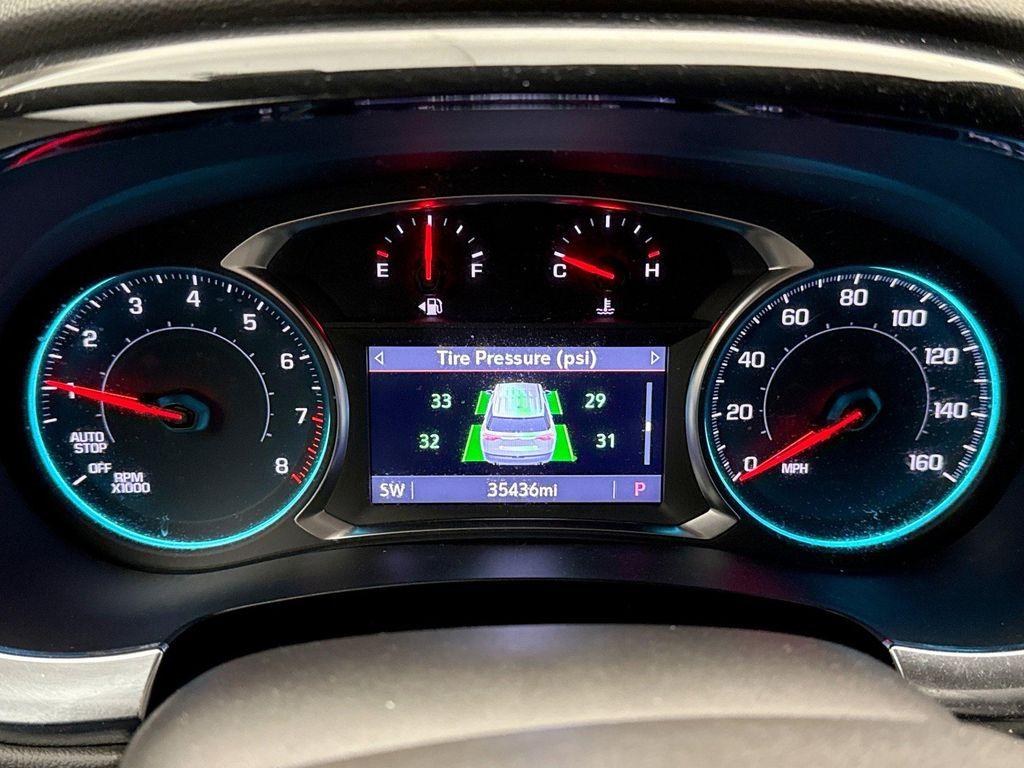 used 2023 Chevrolet Traverse car, priced at $31,599