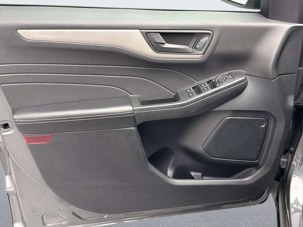 used 2022 Ford Escape car, priced at $23,000