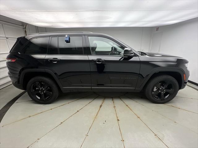 used 2023 Jeep Grand Cherokee car, priced at $36,199