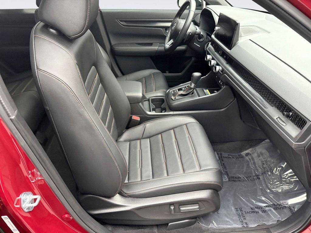 used 2025 Honda CR-V Hybrid car, priced at $37,299