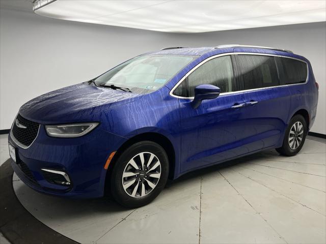 used 2021 Chrysler Pacifica car, priced at $28,399