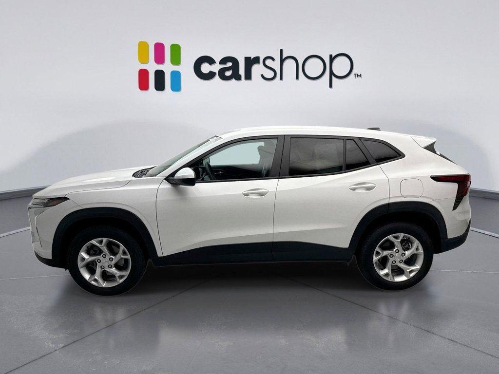 used 2024 Chevrolet Trax car, priced at $20,999