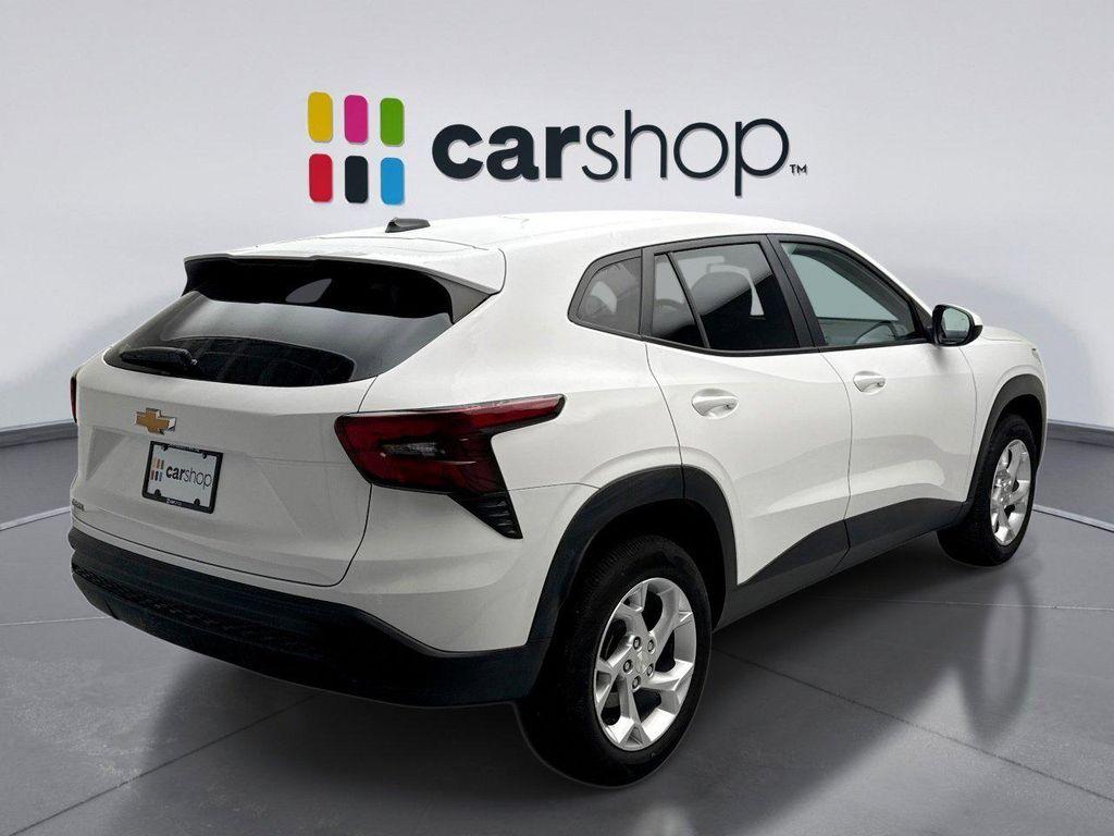 used 2024 Chevrolet Trax car, priced at $20,999