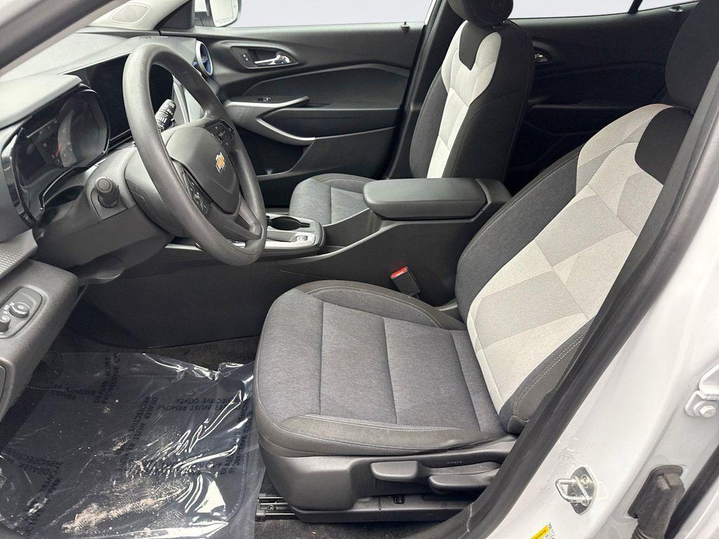 used 2024 Chevrolet Trax car, priced at $20,999