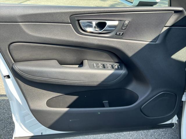 used 2020 Volvo XC60 car, priced at $22,649