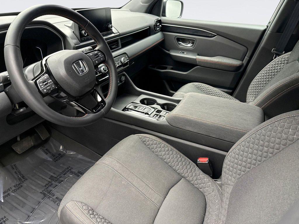 used 2023 Honda Pilot car, priced at $37,499