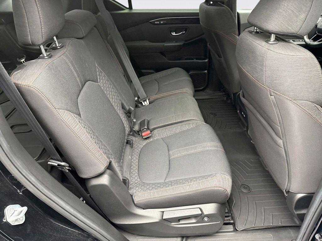 used 2023 Honda Pilot car, priced at $37,499