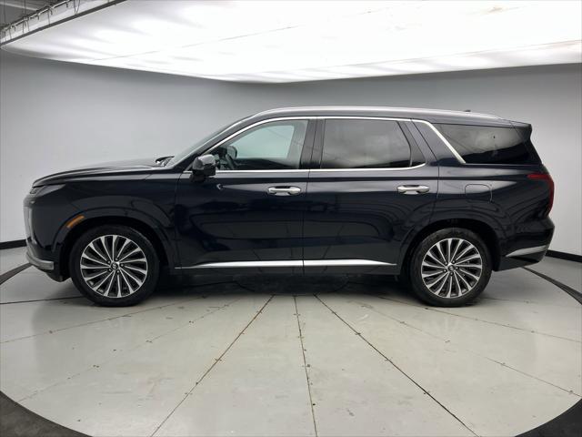 used 2024 Hyundai Palisade car, priced at $42,999