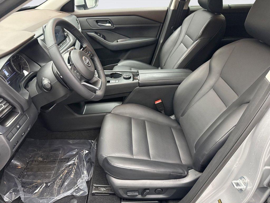 used 2023 Nissan Rogue car, priced at $25,999