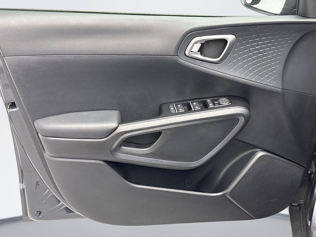 used 2021 Kia Soul car, priced at $17,399