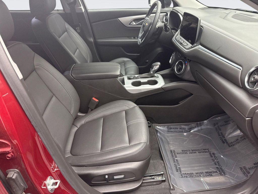 used 2024 Chevrolet Blazer car, priced at $32,599