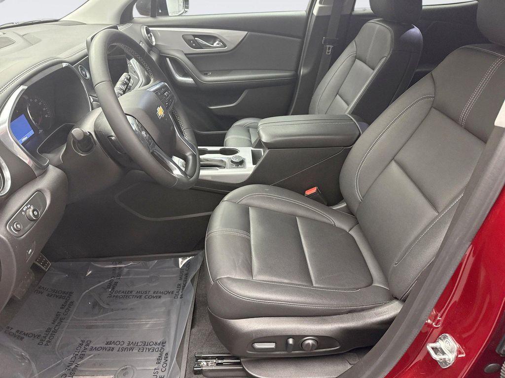 used 2024 Chevrolet Blazer car, priced at $32,599