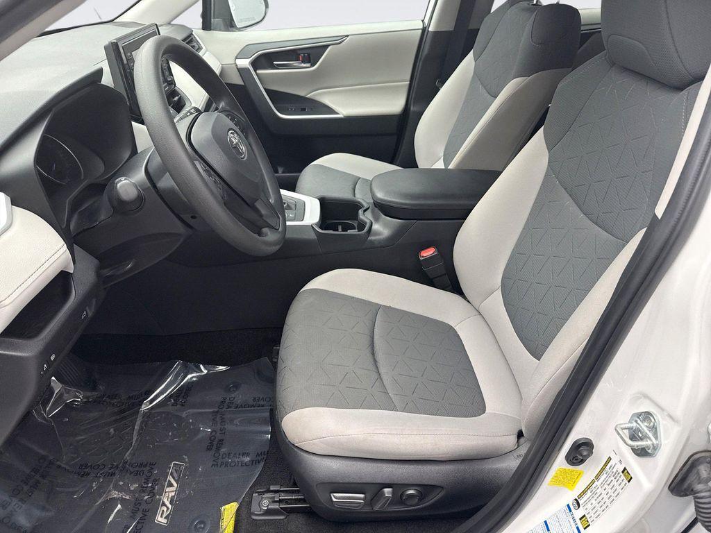 used 2022 Toyota RAV4 Hybrid car, priced at $31,199