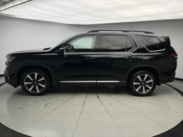 used 2023 Honda Pilot car, priced at $42,999