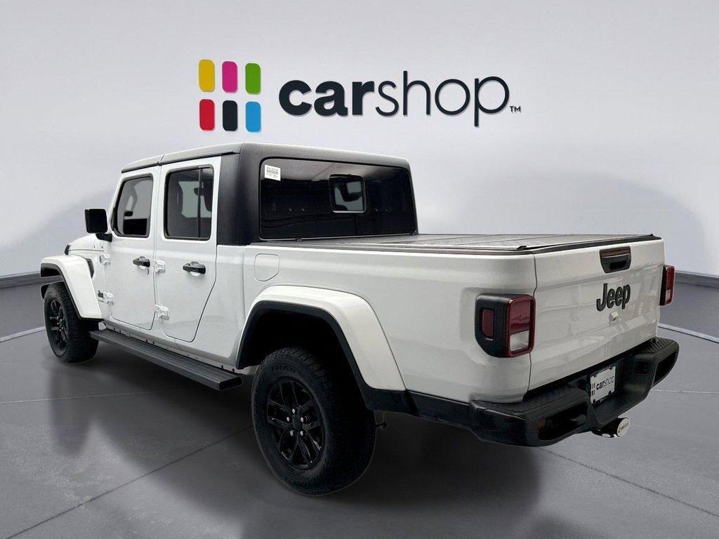 used 2022 Jeep Gladiator car, priced at $31,599