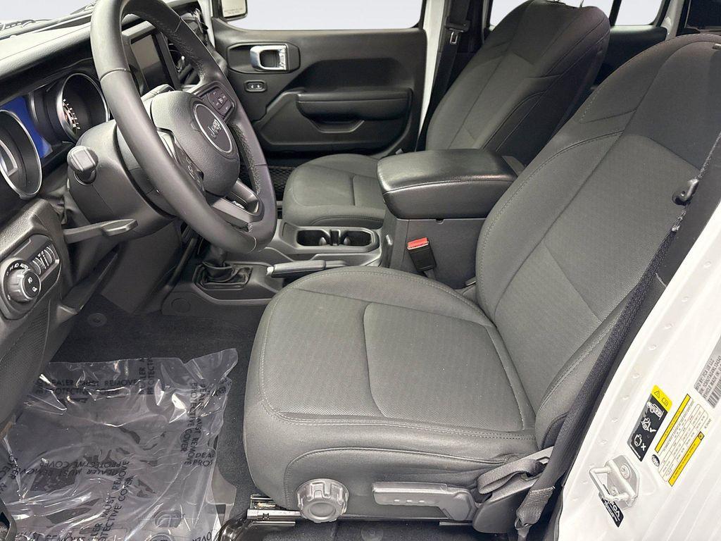 used 2022 Jeep Gladiator car, priced at $31,599