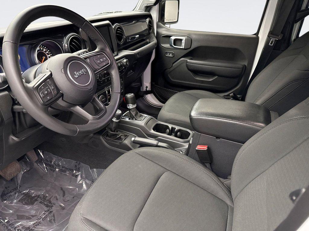 used 2022 Jeep Gladiator car, priced at $31,599