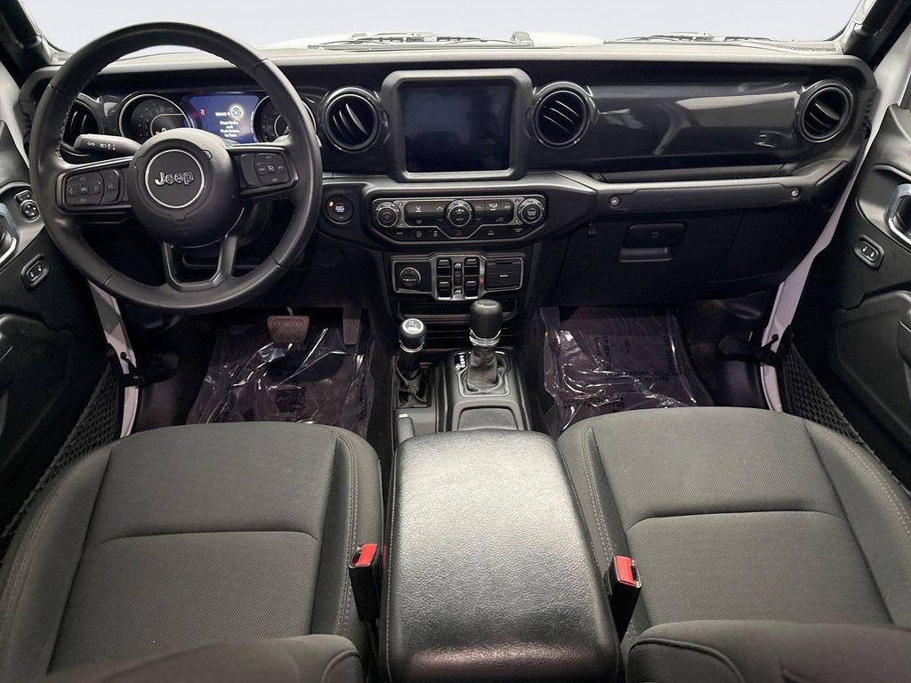 used 2022 Jeep Gladiator car, priced at $31,599