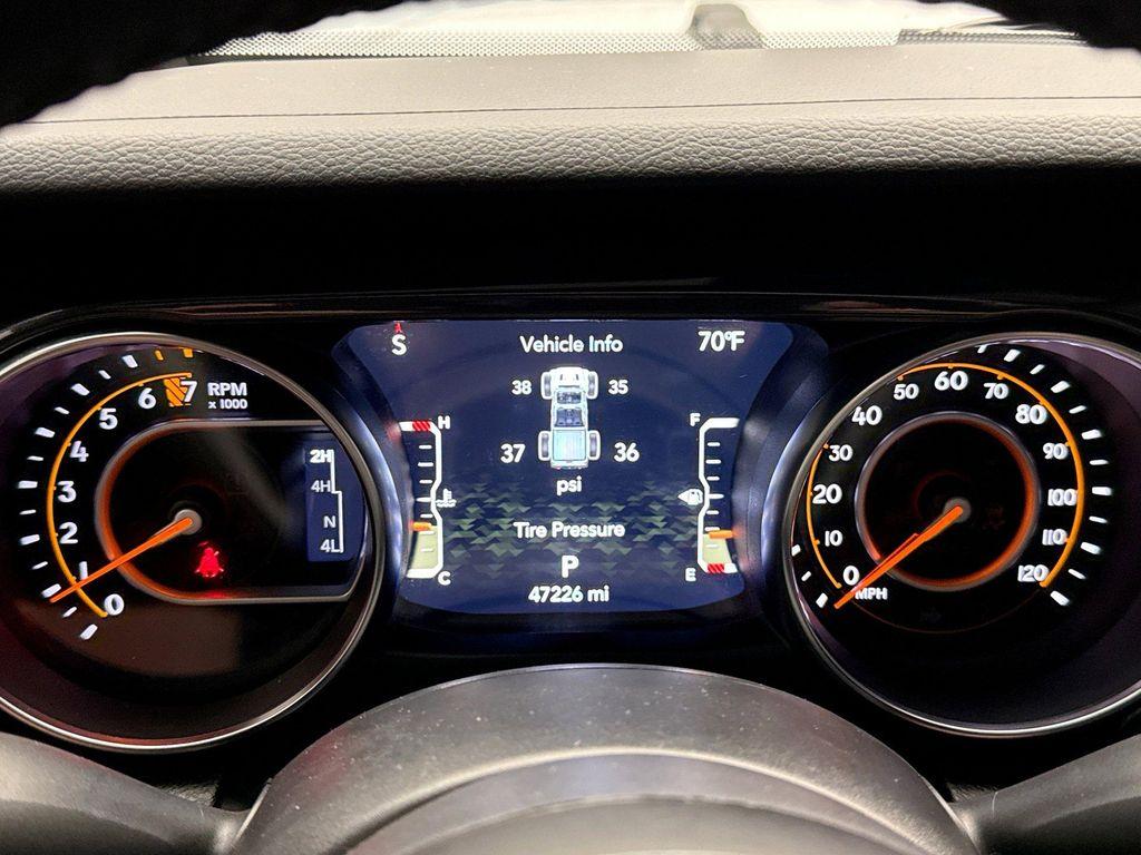 used 2022 Jeep Gladiator car, priced at $31,599
