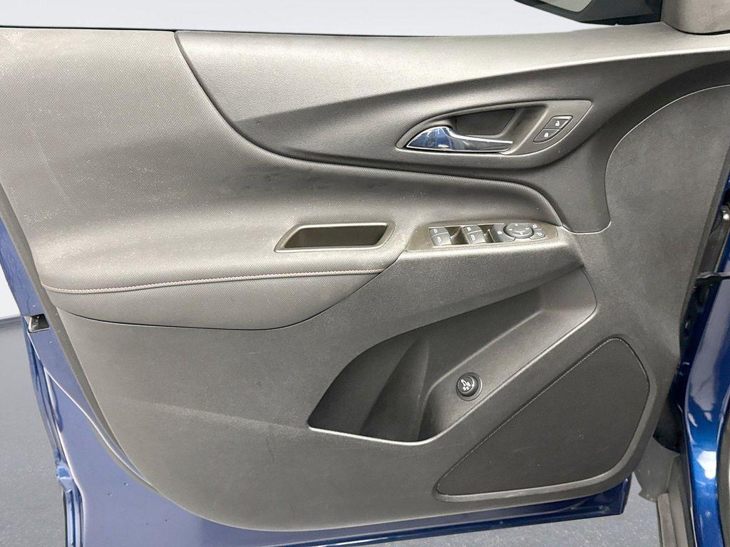 used 2023 Chevrolet Equinox car, priced at $26,499