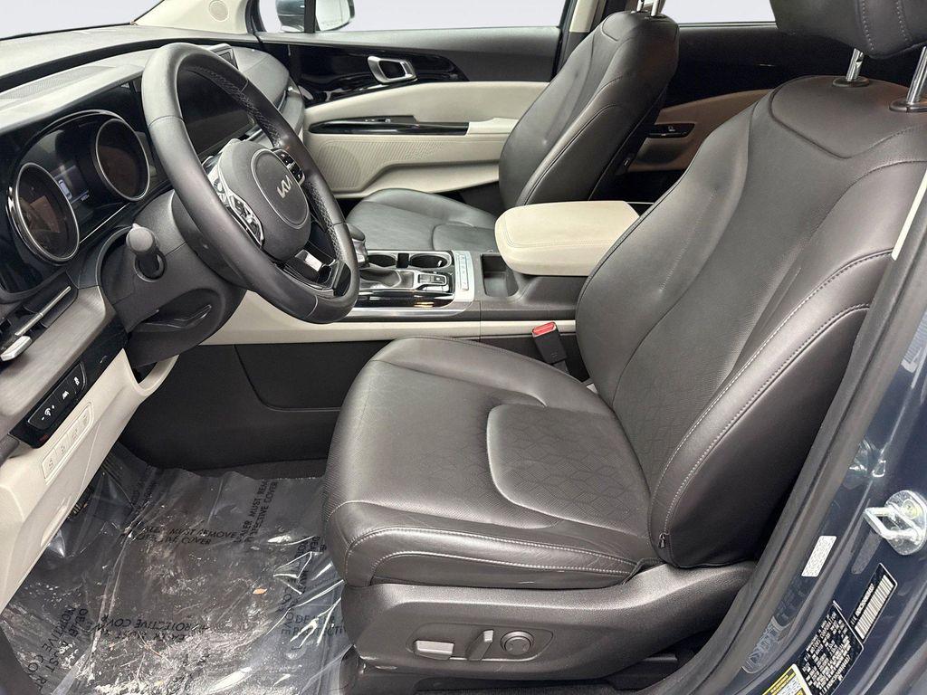 used 2022 Kia Carnival car, priced at $24,048