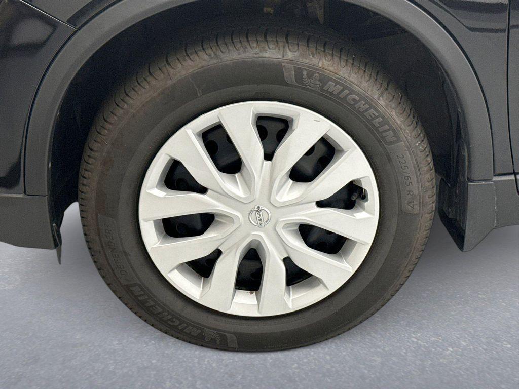 used 2019 Nissan Rogue car, priced at $15,649