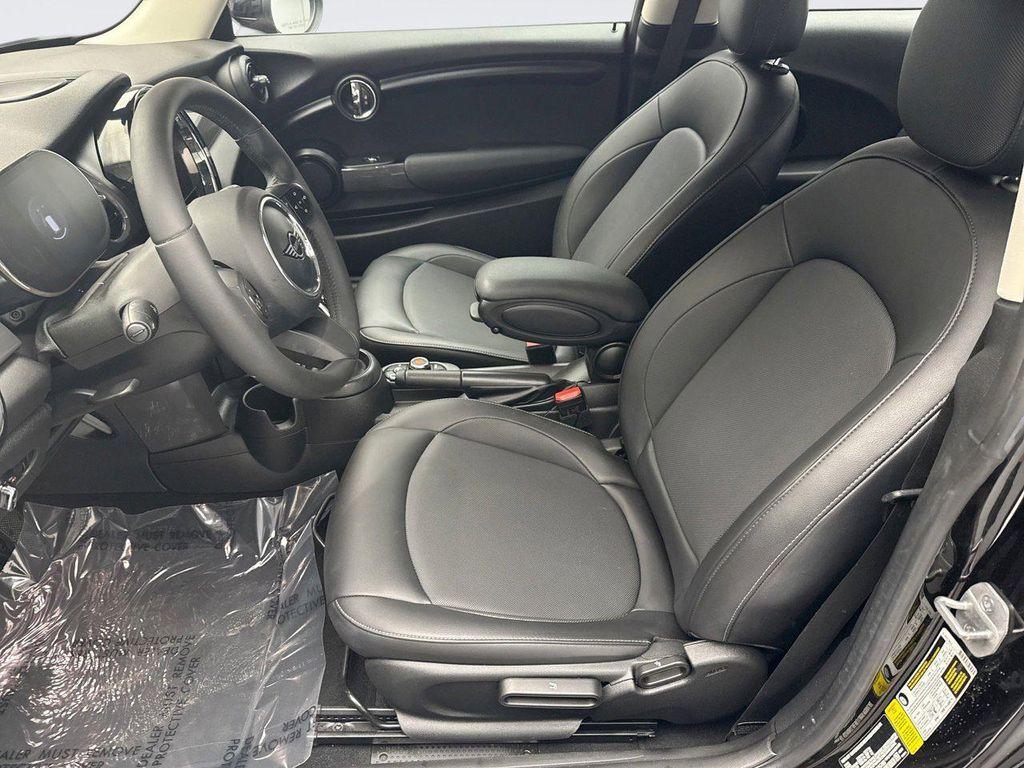 used 2022 MINI Hardtop car, priced at $22,399