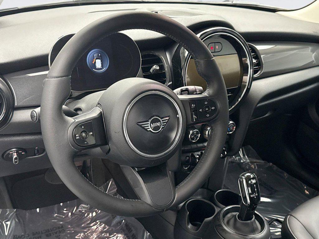 used 2022 MINI Hardtop car, priced at $22,399