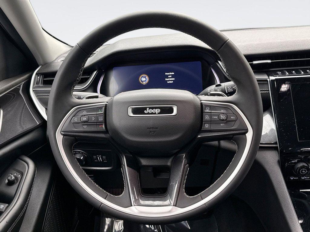 used 2023 Jeep Grand Cherokee car, priced at $27,299