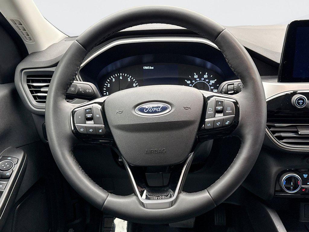 used 2022 Ford Escape car, priced at $24,199