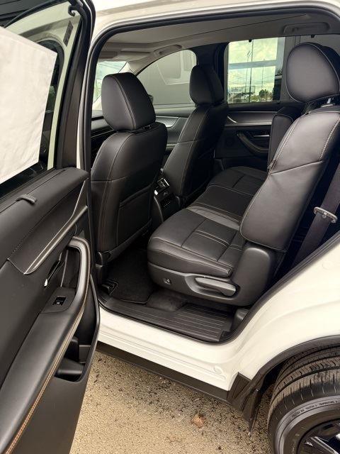 new 2025 Mazda CX-90 car, priced at $48,175