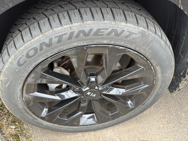 used 2021 Kia Sorento car, priced at $31,290