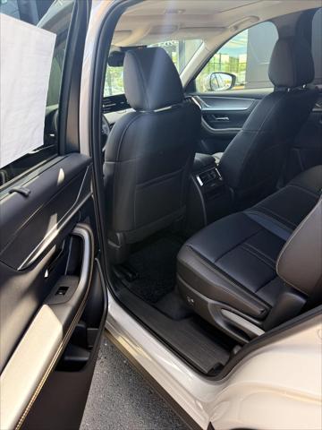 new 2025 Mazda CX-90 car, priced at $42,314