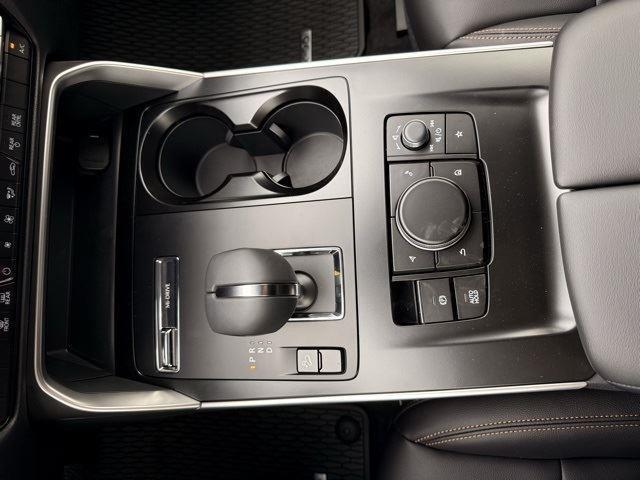 new 2025 Mazda CX-90 car, priced at $40,076