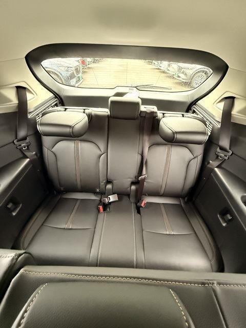 new 2025 Mazda CX-90 car, priced at $40,076
