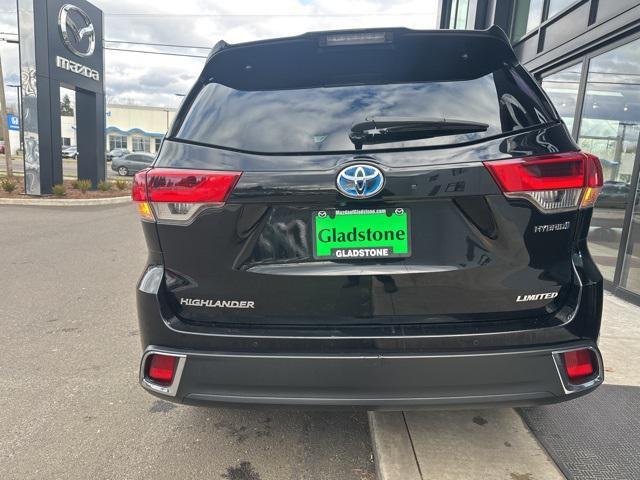 used 2019 Toyota Highlander Hybrid car, priced at $38,990