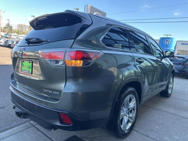 used 2014 Toyota Highlander car, priced at $19,690