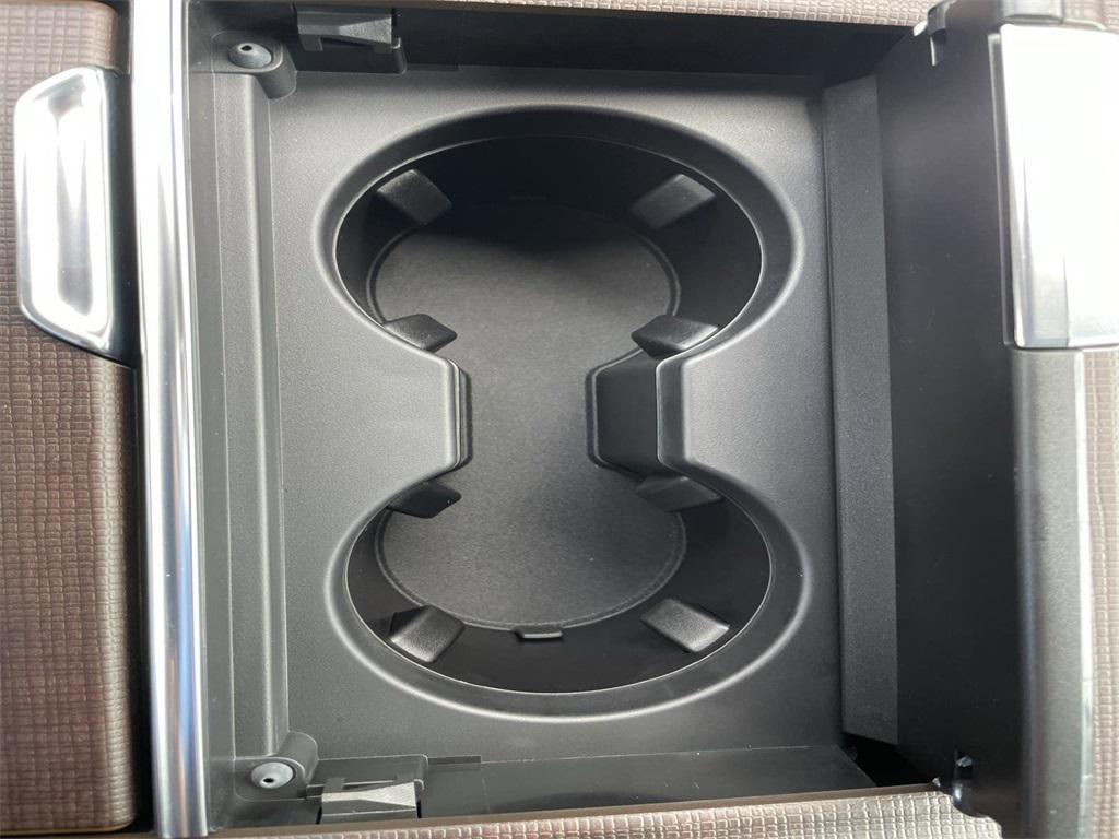 new 2025 Lincoln Navigator car, priced at $98,180