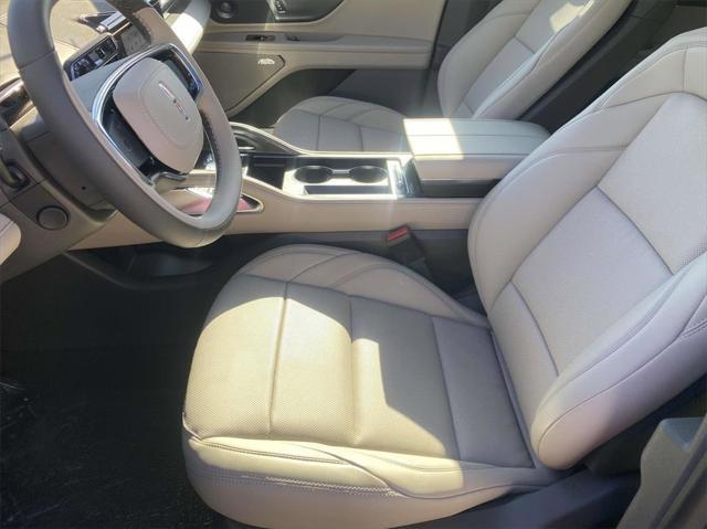 new 2025 Lincoln Nautilus car, priced at $55,326