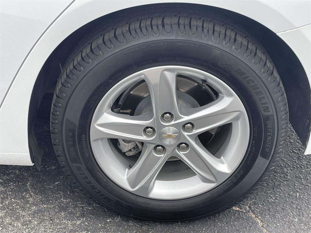 used 2023 Chevrolet Malibu car, priced at $16,371