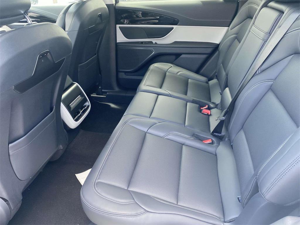 new 2025 Lincoln Nautilus car, priced at $52,499