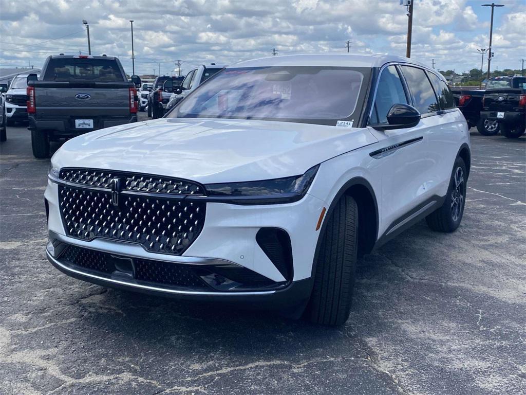 new 2025 Lincoln Nautilus car, priced at $52,499
