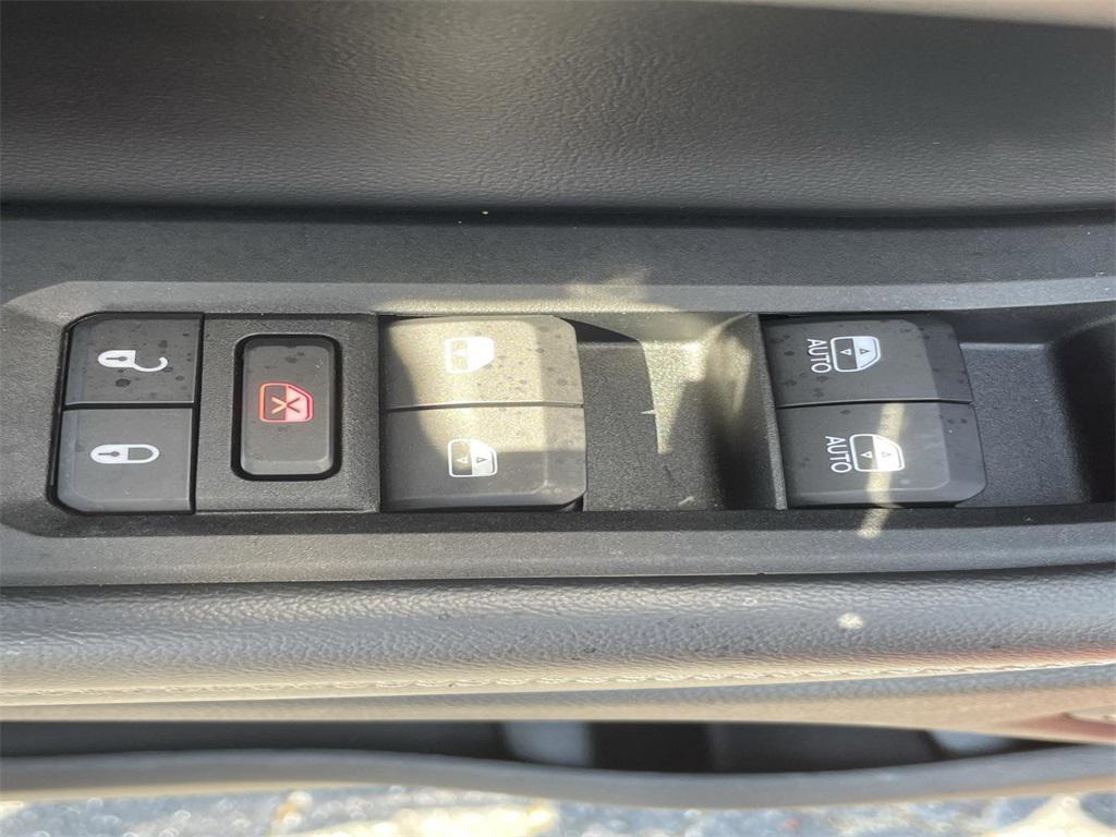 used 2023 Jeep Grand Cherokee L car, priced at $25,997