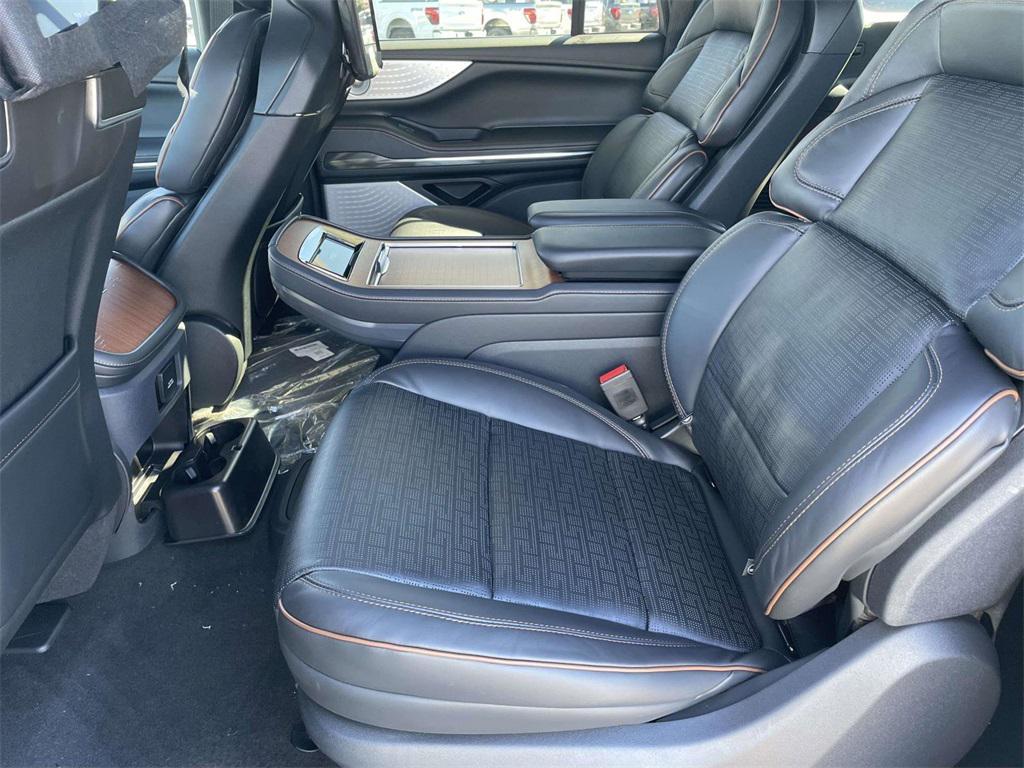 new 2025 Lincoln Navigator car, priced at $120,840