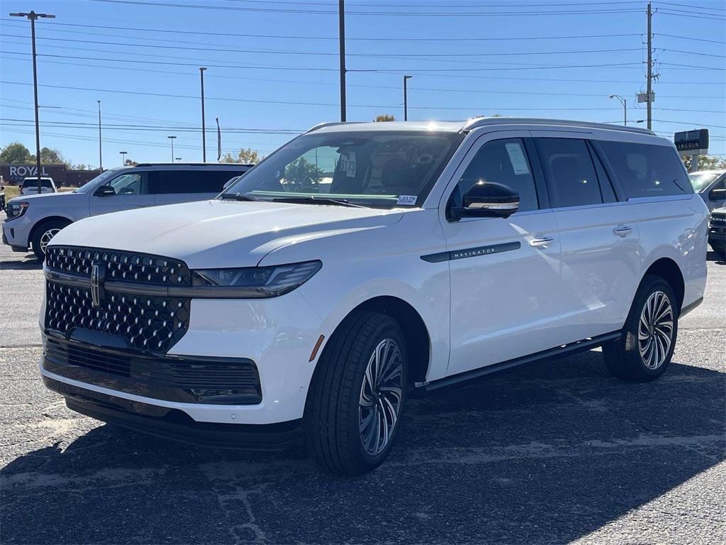 new 2025 Lincoln Navigator car, priced at $120,840