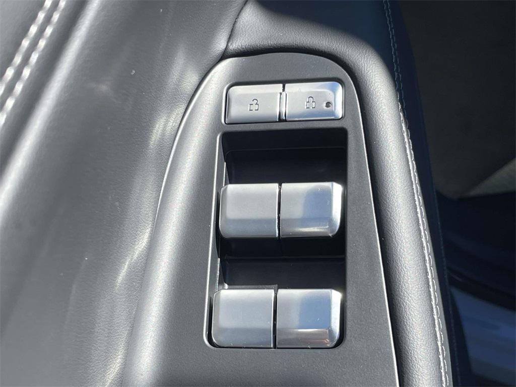 new 2025 Lincoln Navigator car, priced at $105,830