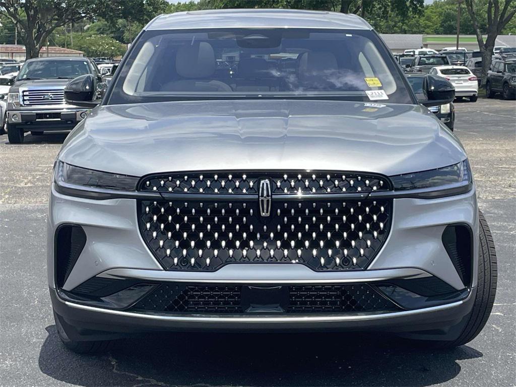 new 2025 Lincoln Nautilus car, priced at $53,645