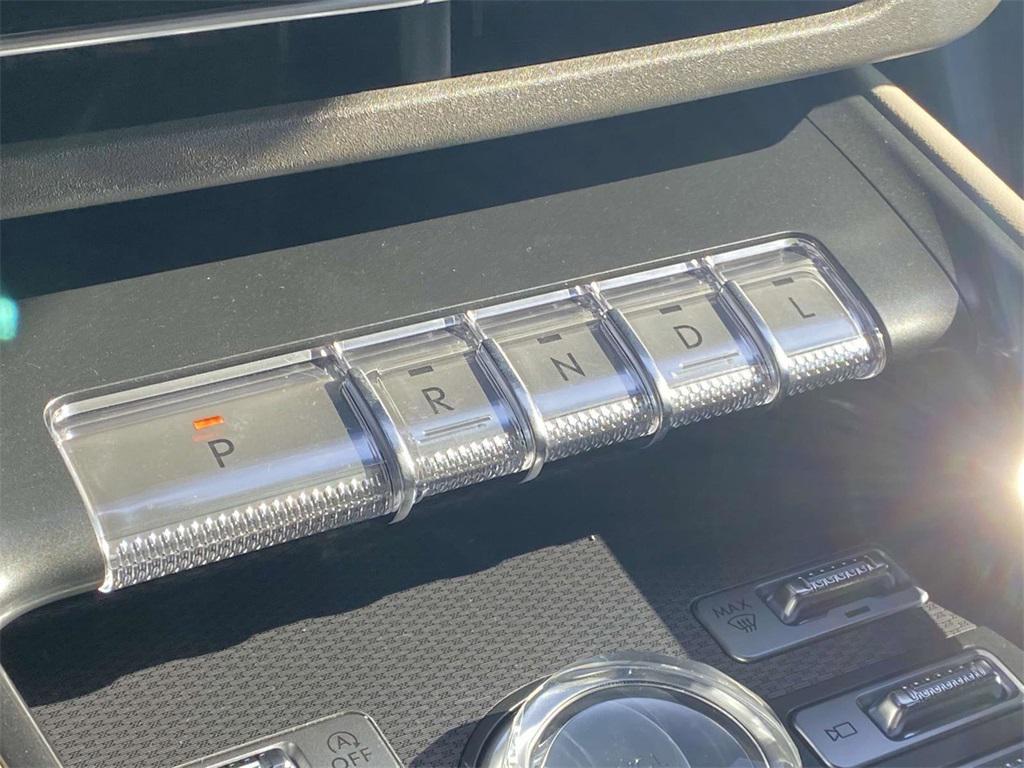 new 2025 Lincoln Nautilus car, priced at $53,645